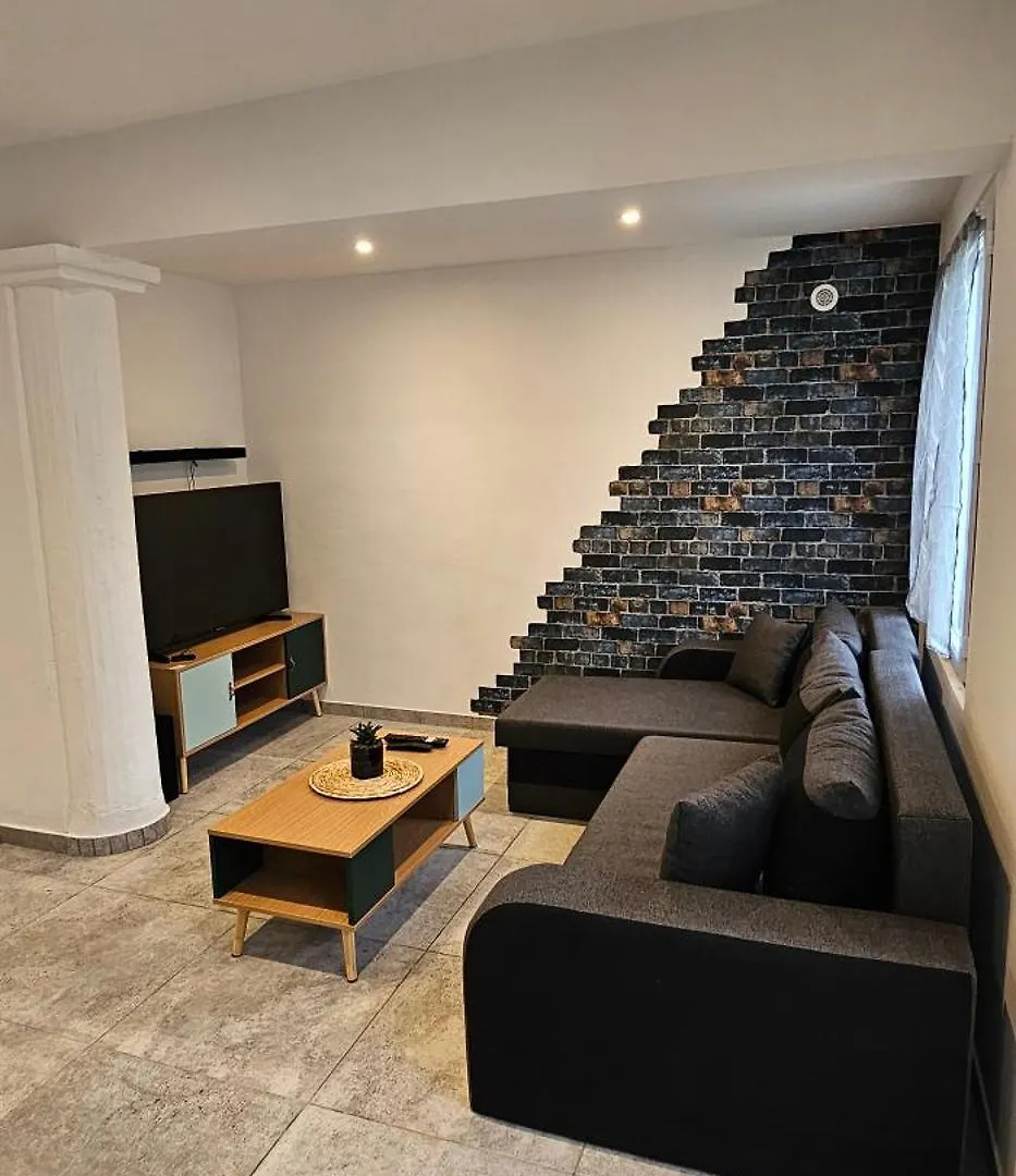 Bel Appartement Et Son Jardin Saint-Cezaire-sur-Siagne Apartment
