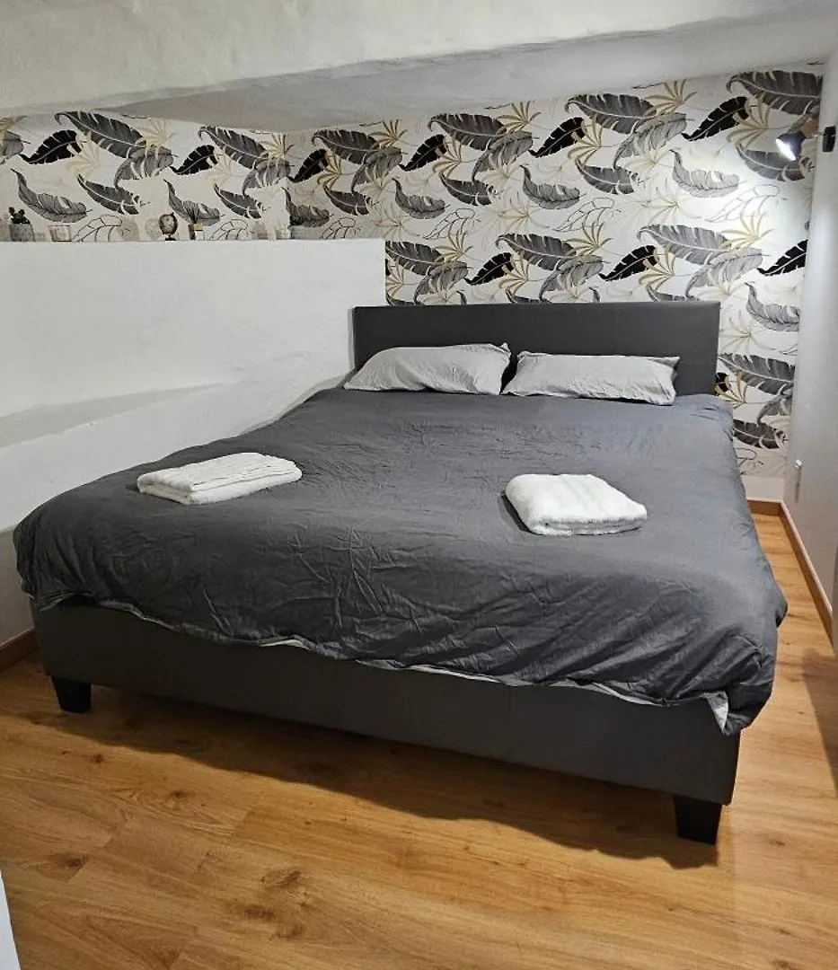 Apartment Bel Appartement Et Son Jardin Saint-Cezaire-sur-Siagne