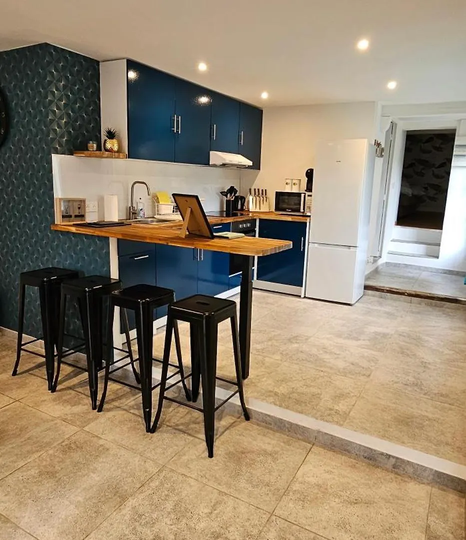Apartment Bel Appartement Et Son Jardin Saint-Cezaire-sur-Siagne